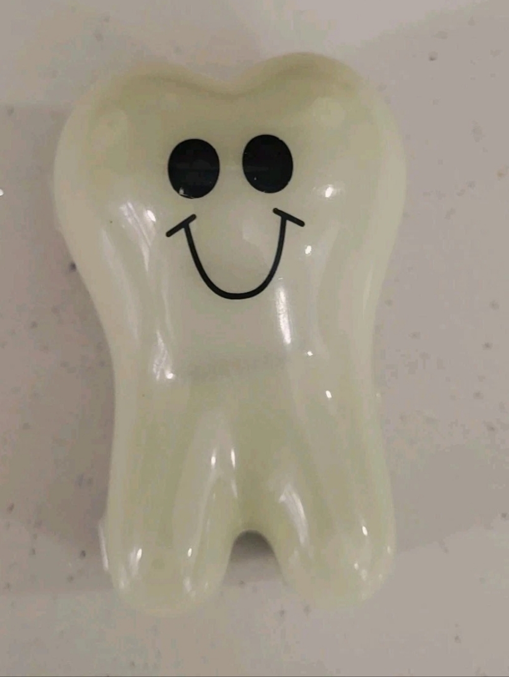 Toysmith Glow in the Dark Tooth Fairy Box 2010 Smiling Tooth Holder Case